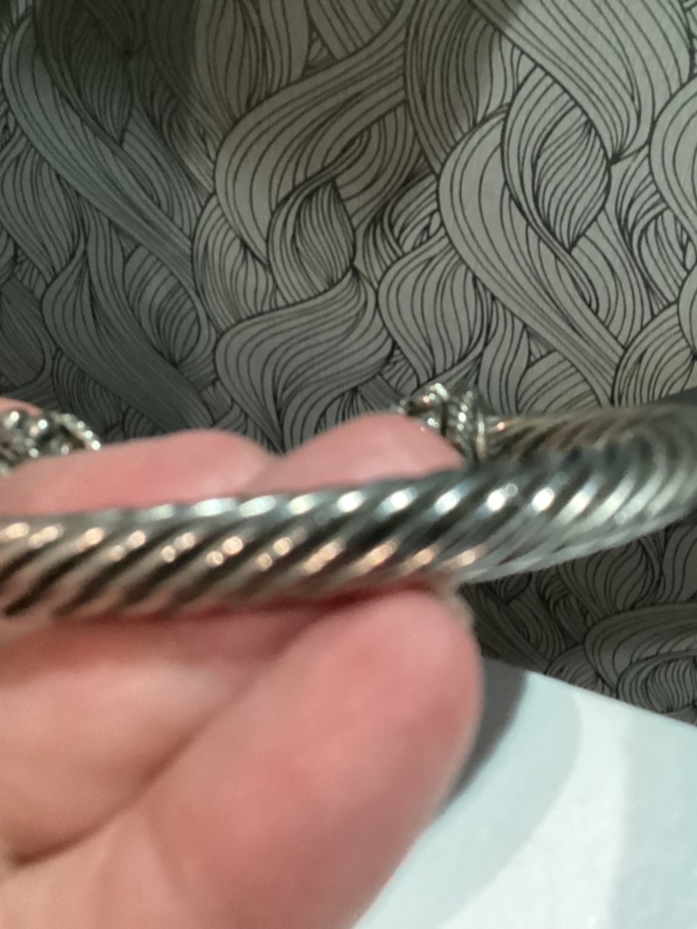TWISTED CABLE. CUFF DAVID YURMAN STYLE. BLACK DETAILS SILVER TONE - Picture 8 of 9